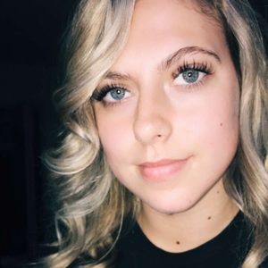 Meet your Posher, Anastasia